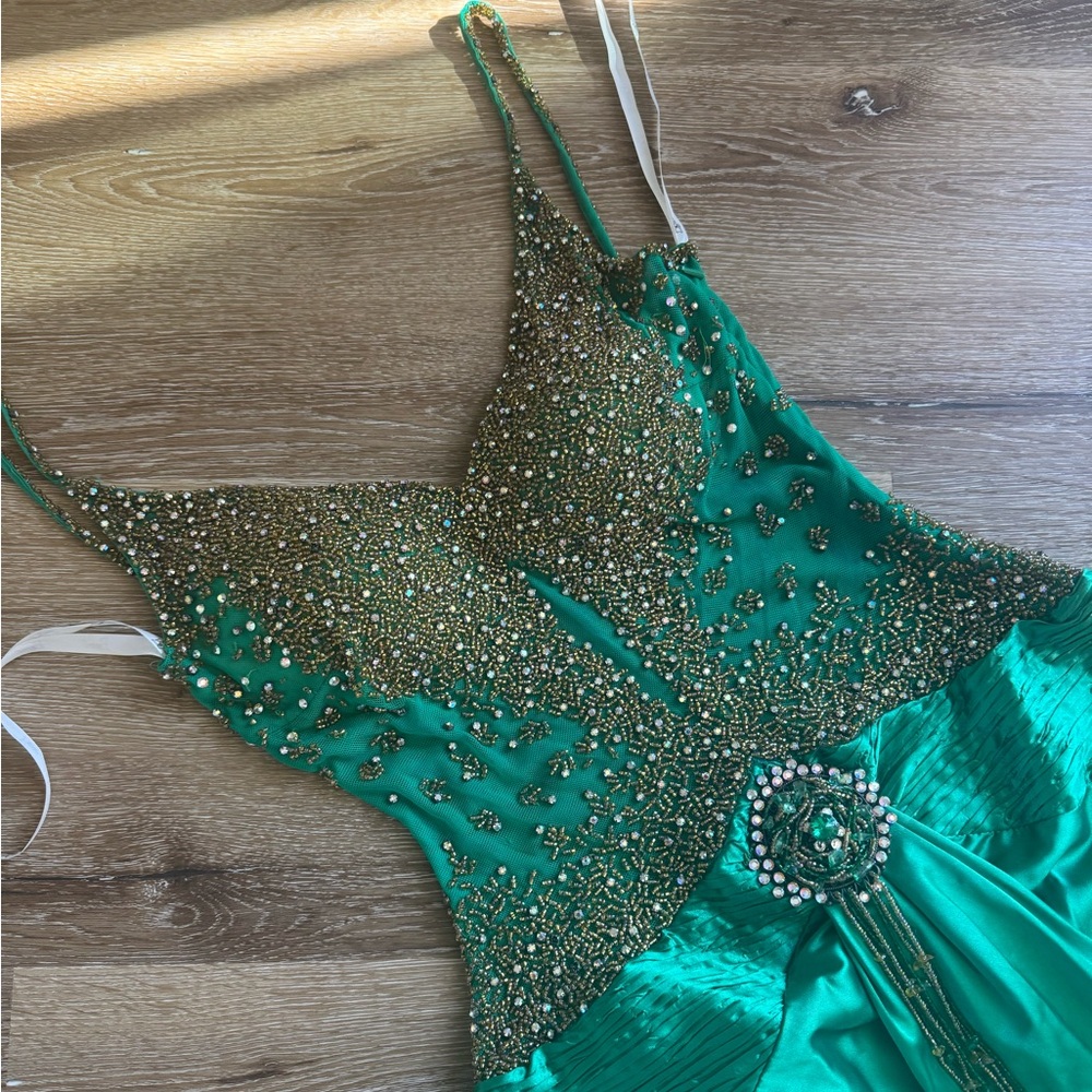 PROM DRESS BEYOND BY JOVANI